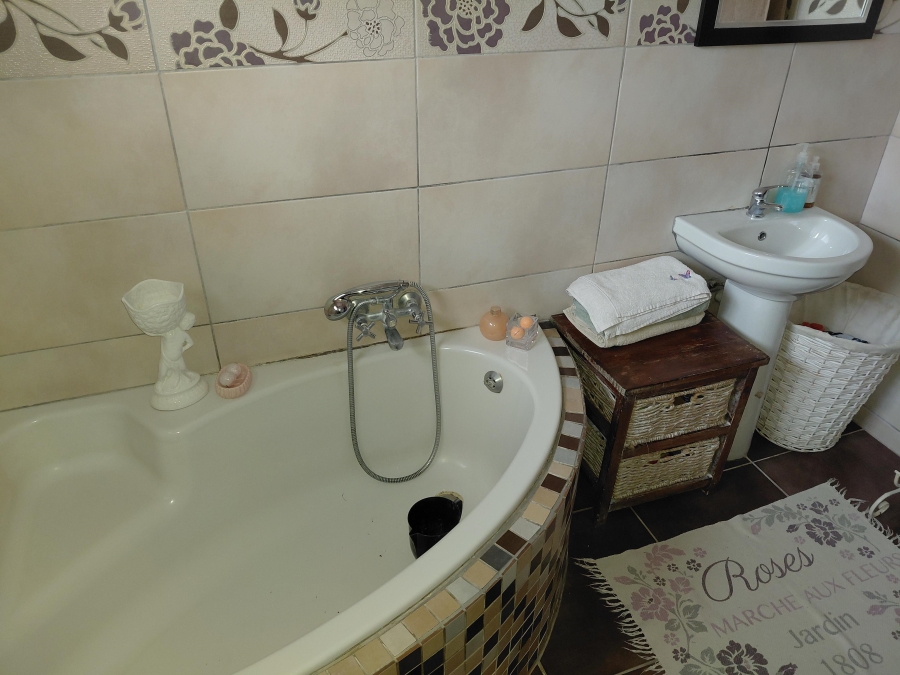 3 Bedroom Property for Sale in Bothasrus Eastern Cape